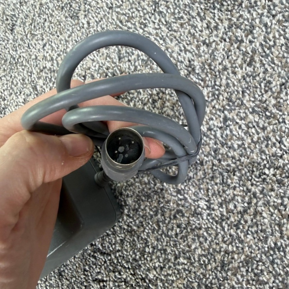 iRobot Scooba Floor Scrubbing Robot Bundle with Virtual Walls and Charger PARTS - Picture 11 of 16